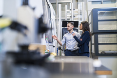 EROWA employees Service and consulting in production with customers